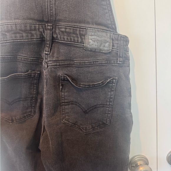 Levi’s Black Skinny Overalls Zipper Buckle Front Womens Moto Size 29 - Picture 6 of 10